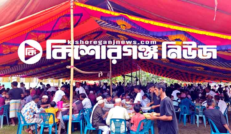 মৃত্যুর আগেই ‘চল্লিশা’, পাঁচ হাজার অসহায়কে ভোজ করালেন দম্পতি